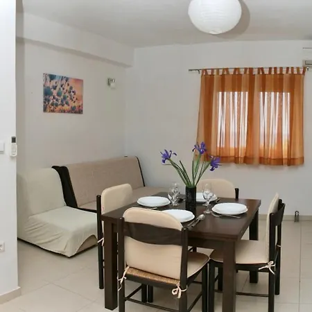 Apartment Apartment In Bilo With Sea View, Balcony, Air Conditioning, Wifi 4935-2