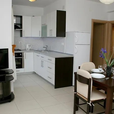 Apartment In Bilo With Sea View, Balcony, Air Conditioning, Wifi 4935-2 *