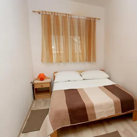 Apartment In Bilo With Sea View, Balcony, Air Conditioning, Wifi 4935-2 *